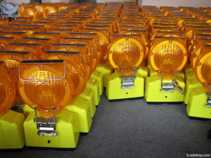 Solar road warning light