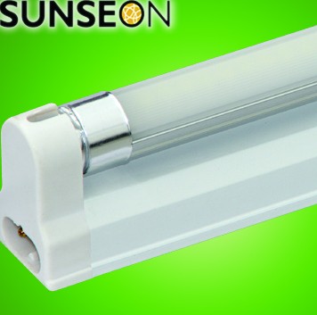 Energy saving LED 0.6m Tube