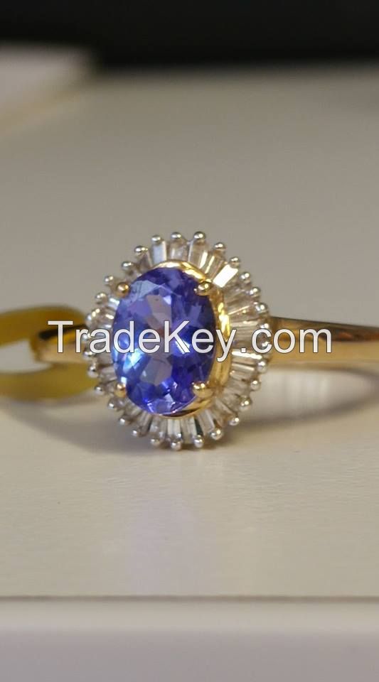 Tanzanite and Diamond Gold Ring