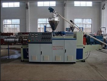 Sell Conial Twin Screw Extruder