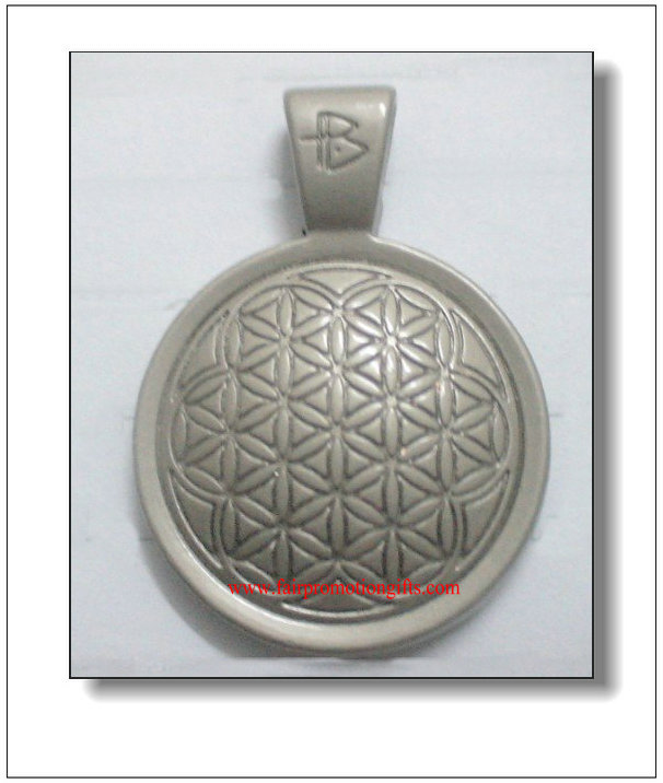 zinc alloy pendant