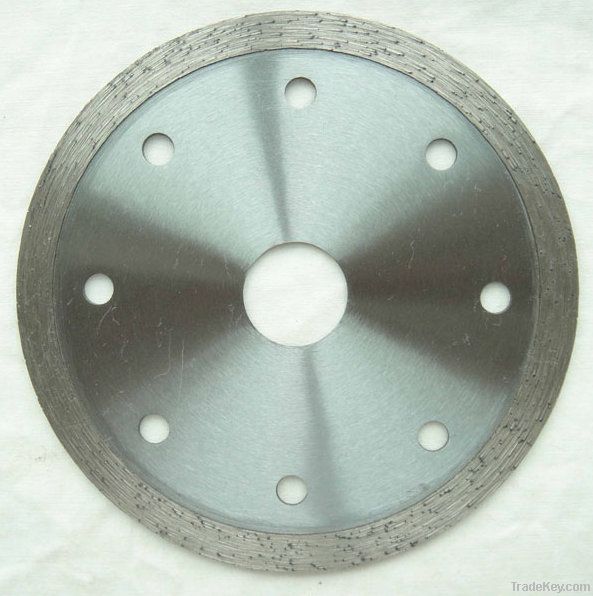 Diamond saw blade continuous rim