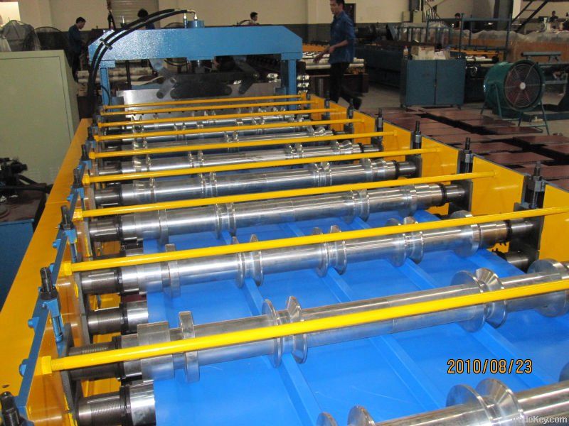 shutter door roll forming machine