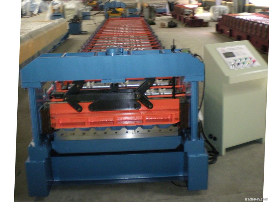 roof roll forming machine