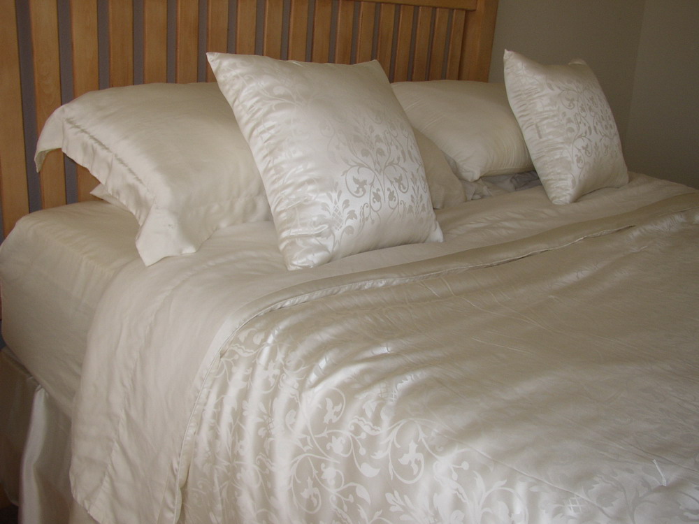 Silk Bedding Sets