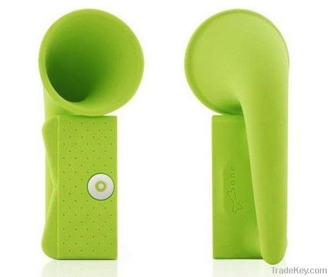 2012 new arrival silicone trumper holder for iphone