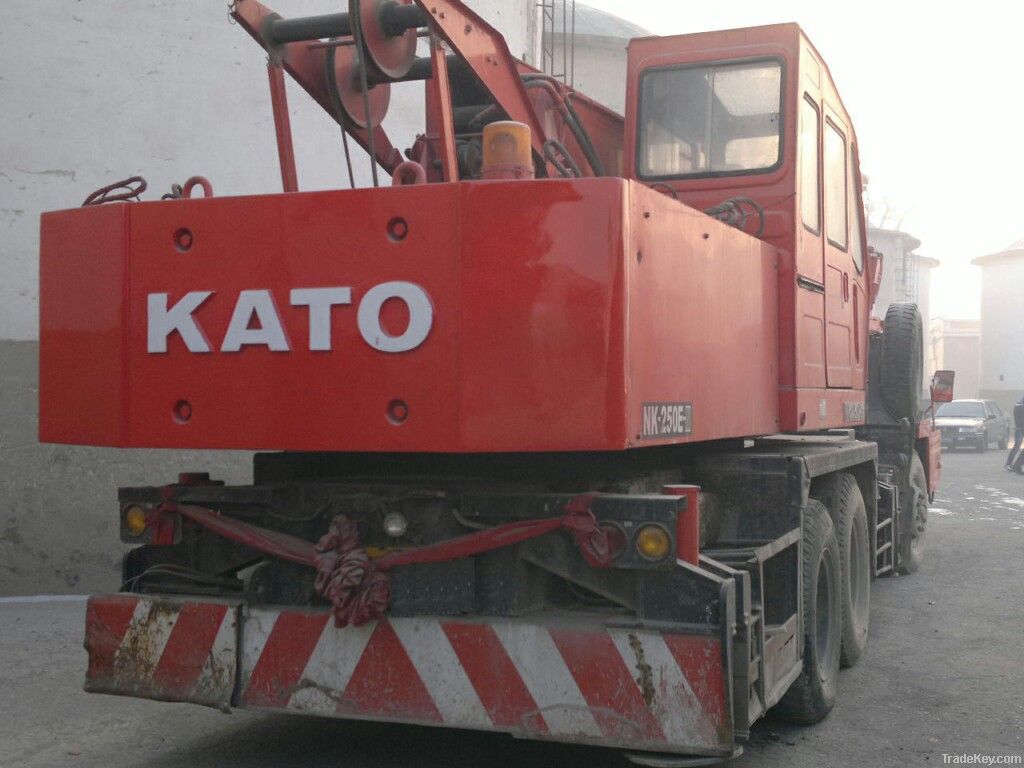 Kato Hydraulic Truck Crane