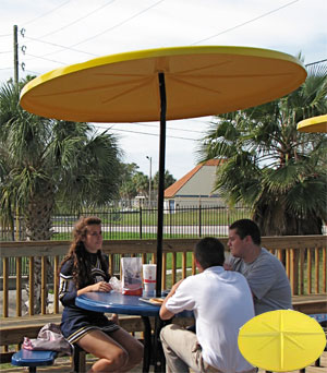 WINDPROOF 6&#039; ROUND STARBURST FIBERGLASS TOP PATIO UMBRELLA