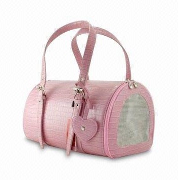 Elegant pet  bags, dog  bags  for travelling