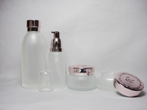 glass bottles, cream glass bottles, lotion bottles, moisturizer bottles