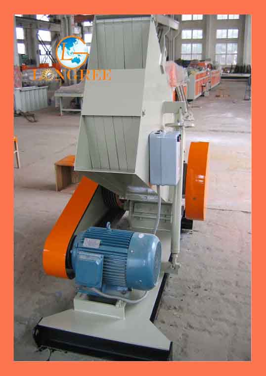 Plastic crusher