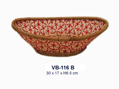 Oval bamboo basket