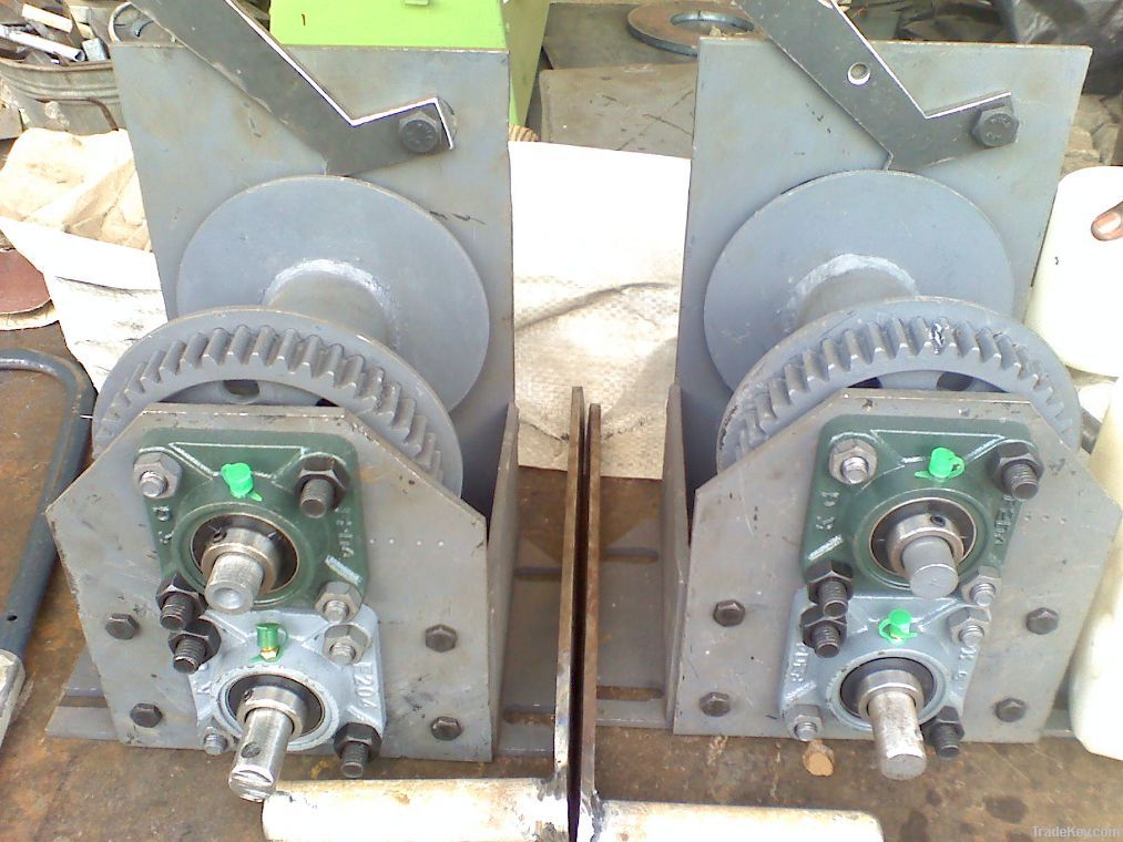 MECHANICAL WINCH