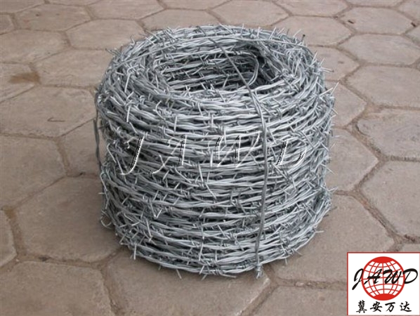 heavily galvanised high tensile barbed wire