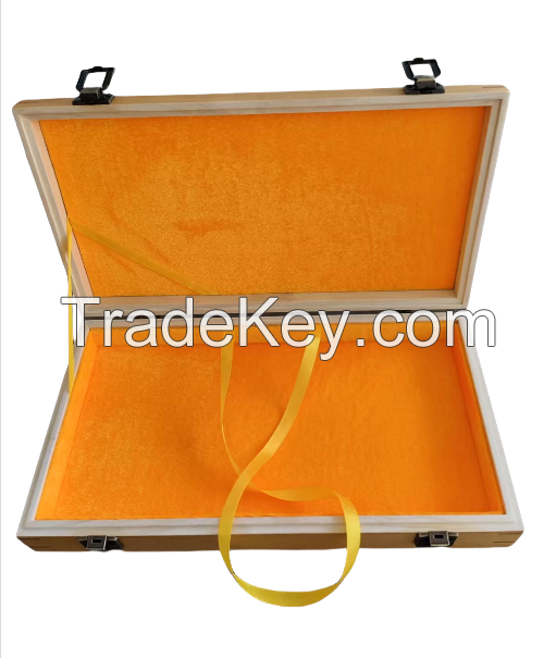 30*15 *2 cm  xuan paper brochure  Cinnamomum  camphor wood box ancient book jewelry gold  silver and accessories package Jewelry box