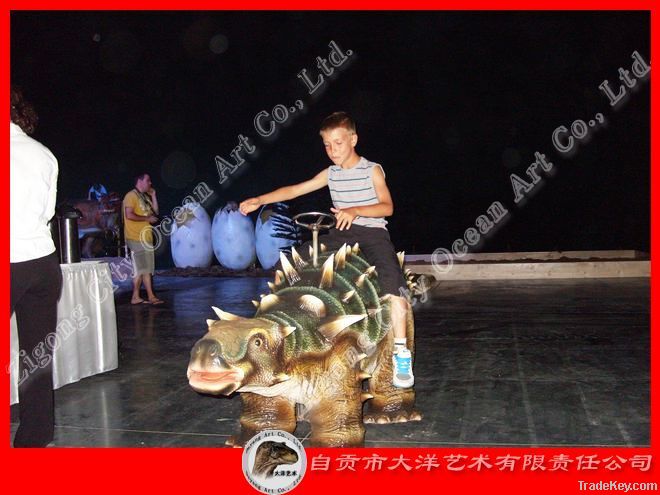 Animatronic dinosaurs with walking function