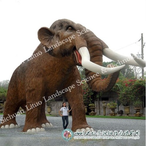 Animatronic Animal Model of Mammoth