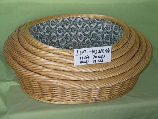 willow pet basket