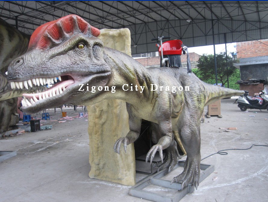 animatronic dinosaur attracting people