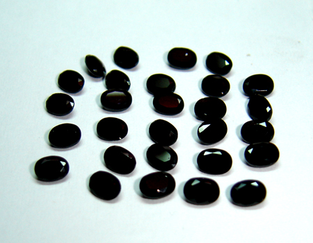 Natural black spinel