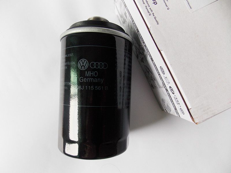 06J 115 403 C Oil filter for Audi