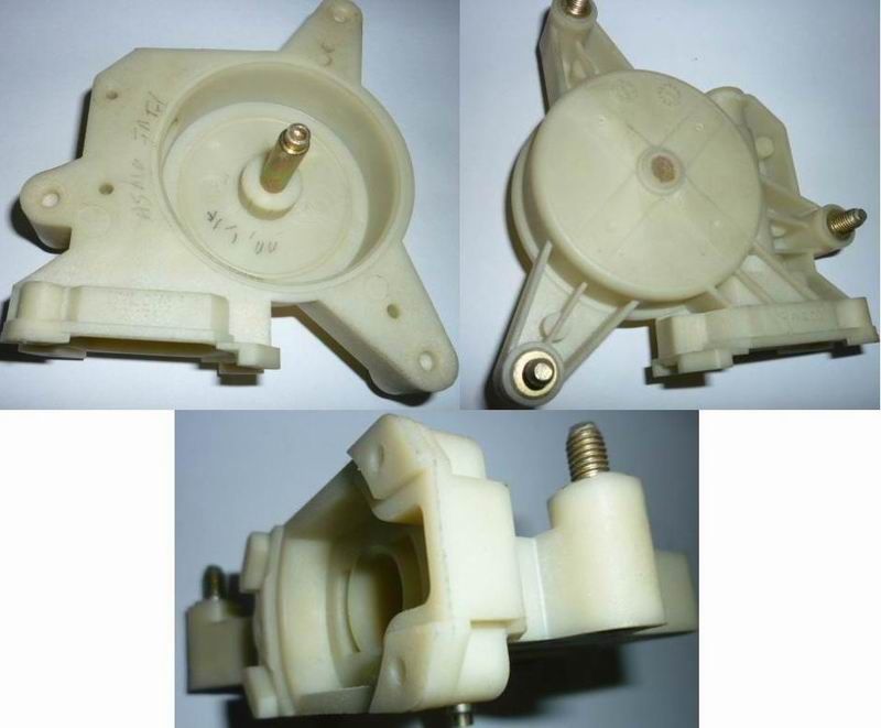 Automobile plastic parts and plastic mould