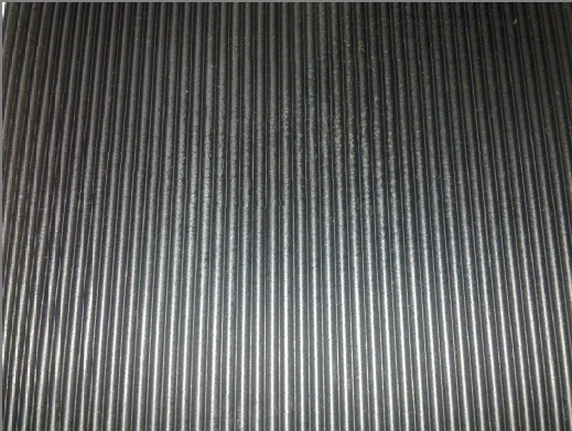 fine ribbed rubber mat