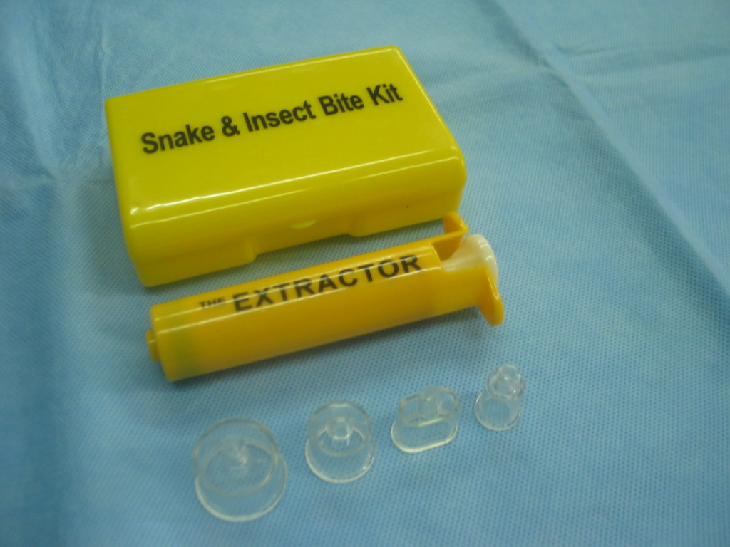 snake & insect bite kit