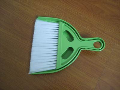 Mini Plastic Dustpan Set