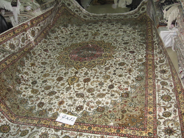 Handmade Silk Carpet 9121363