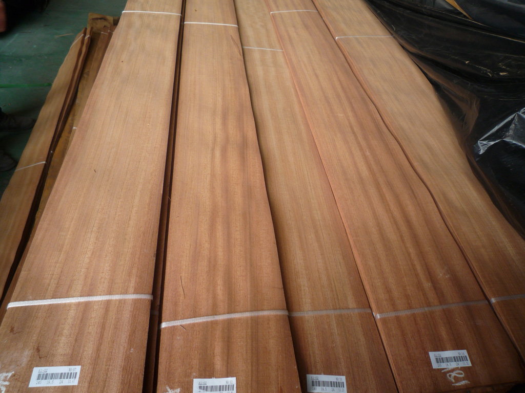 Mahogany veneer