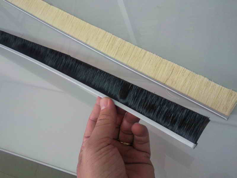 Strip Brush