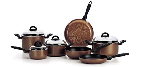 Aluminum non-stick cookware set