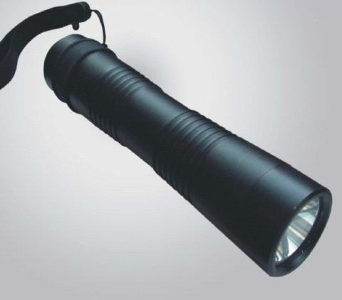 LED flashlight