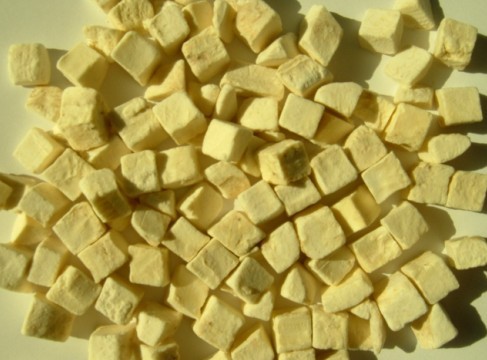 Freeze dried banana dice