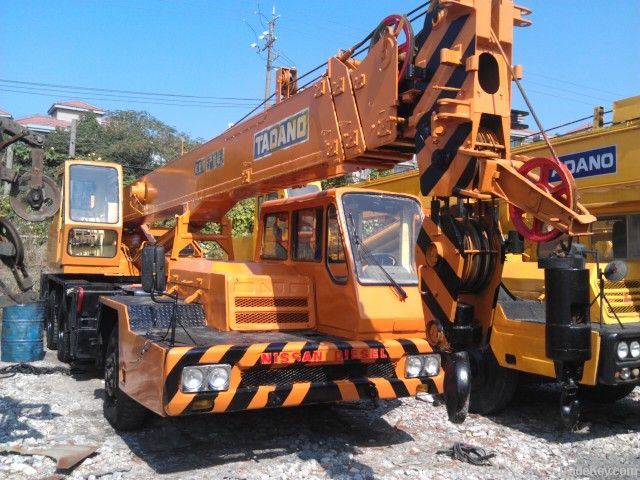 used orignal japan tadano TG-250M truck crane