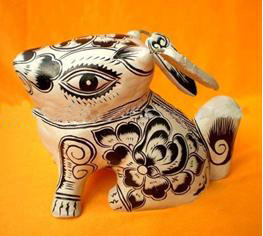 Chinese Clay Sculpture in Gifts and Crafts