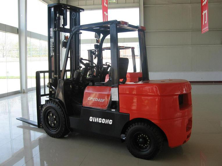 Battery Powered Forklift Truck