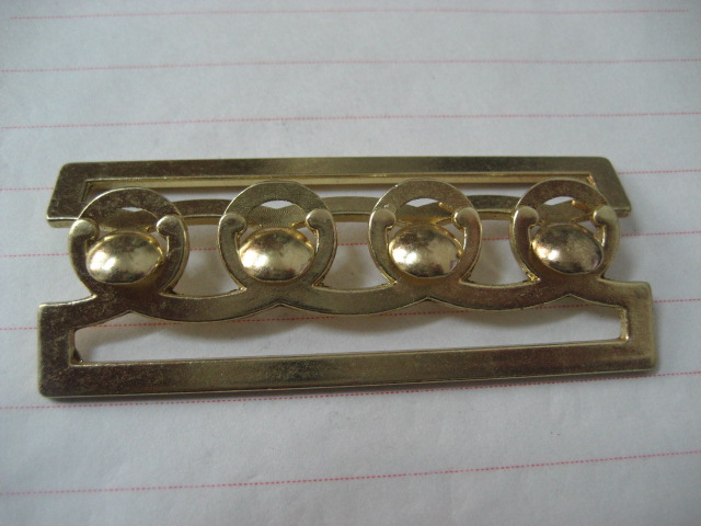 metal belt buckle