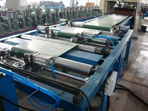 Cantilever type cable tray production line