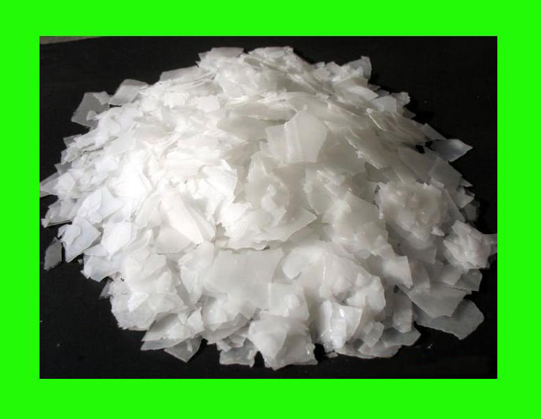 potassium hydroxide 90%