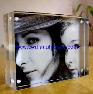 Clear Magnet Acrylic Picture Frame