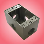 Weatherproof conduit outlet box