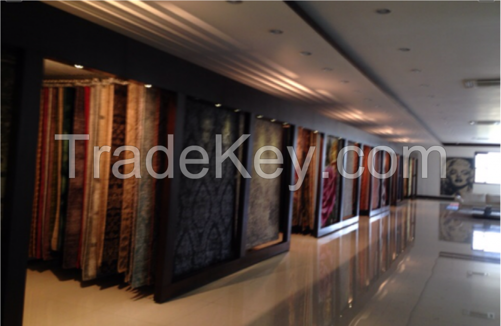 Sliding Carpet display systems MATT BLACK