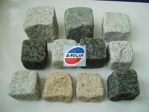 Tumbled Granite Paving Cube