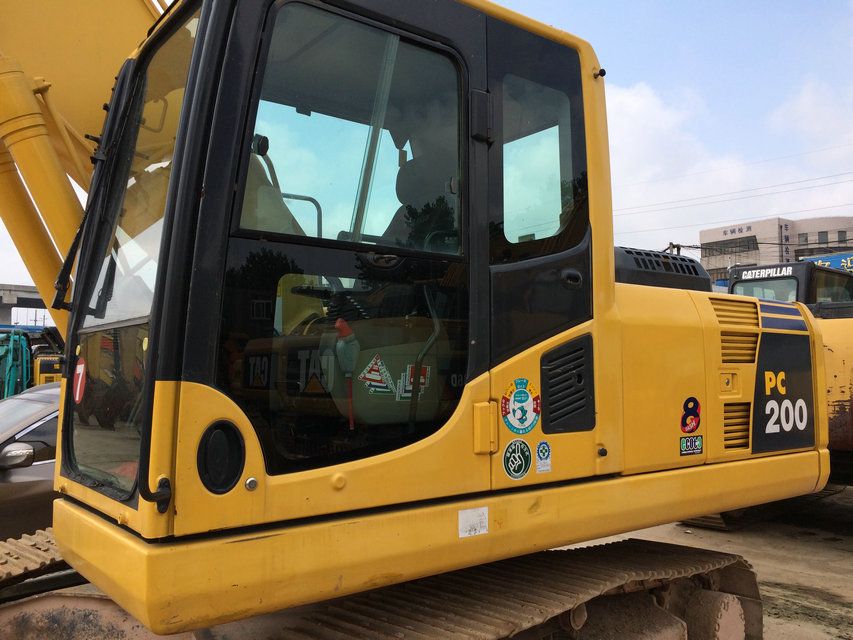 Used Komatsu PC200-8 Excavtor