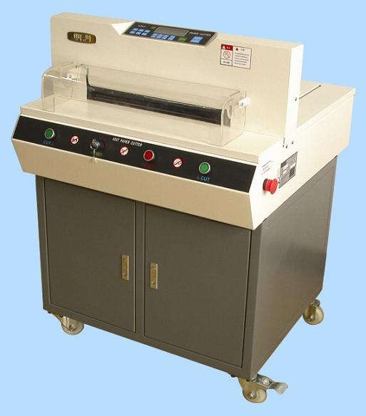 Automatic digital paper cutter