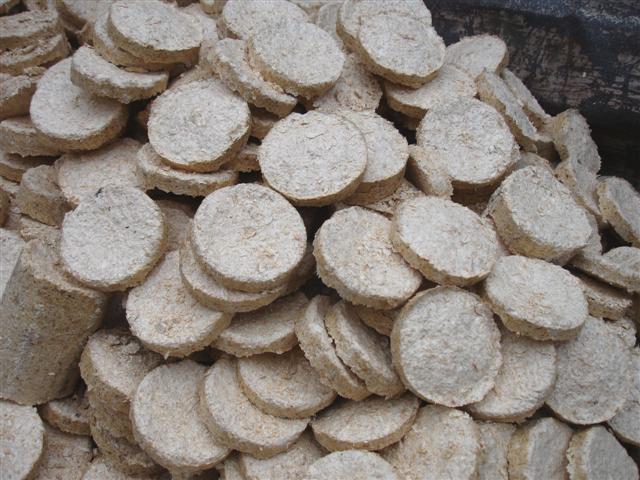BIOMASS Y-16 BRIQUETTES,CHARCOAL,