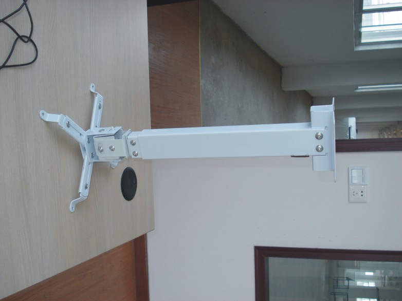 Projector ceiling mount