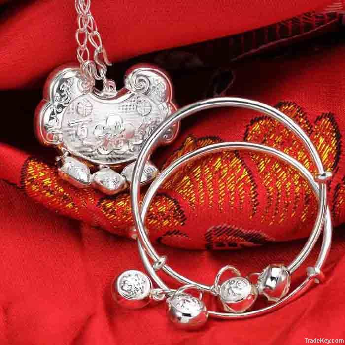 chinese handmade sterling silver bangle and necklace baby jewelry set